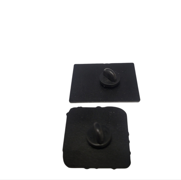 Set of 2 Anime Pins - Picture 5 of 6